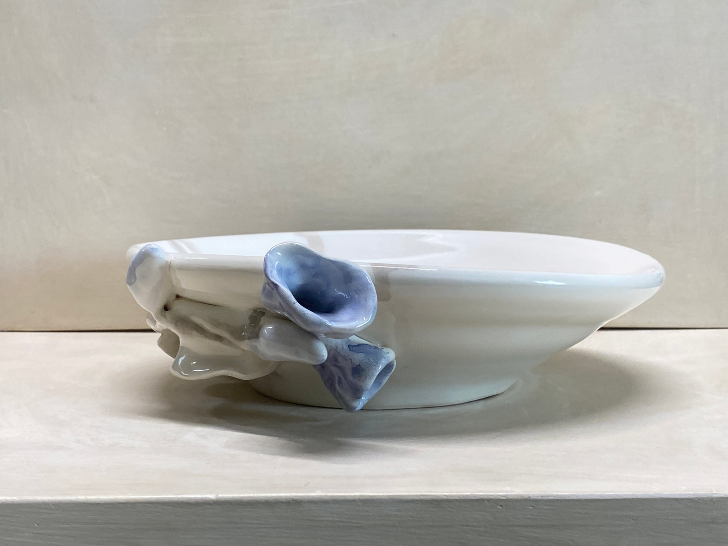 Ciotola Grande Bianca Fiore Blu