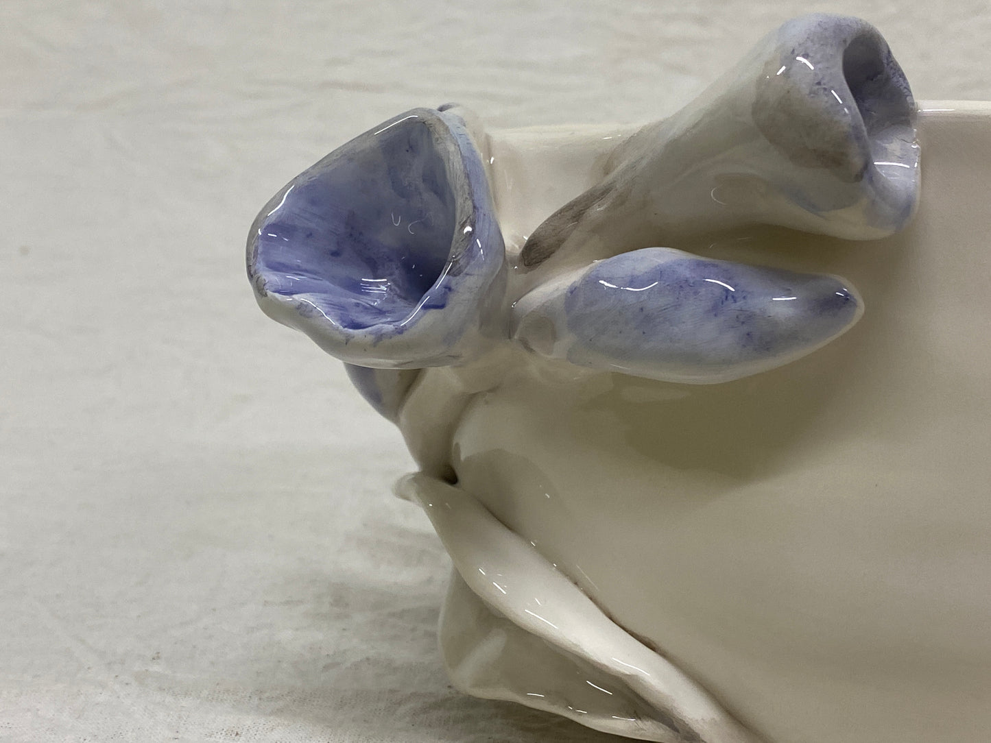 Vaso Bianco Fiori Blu