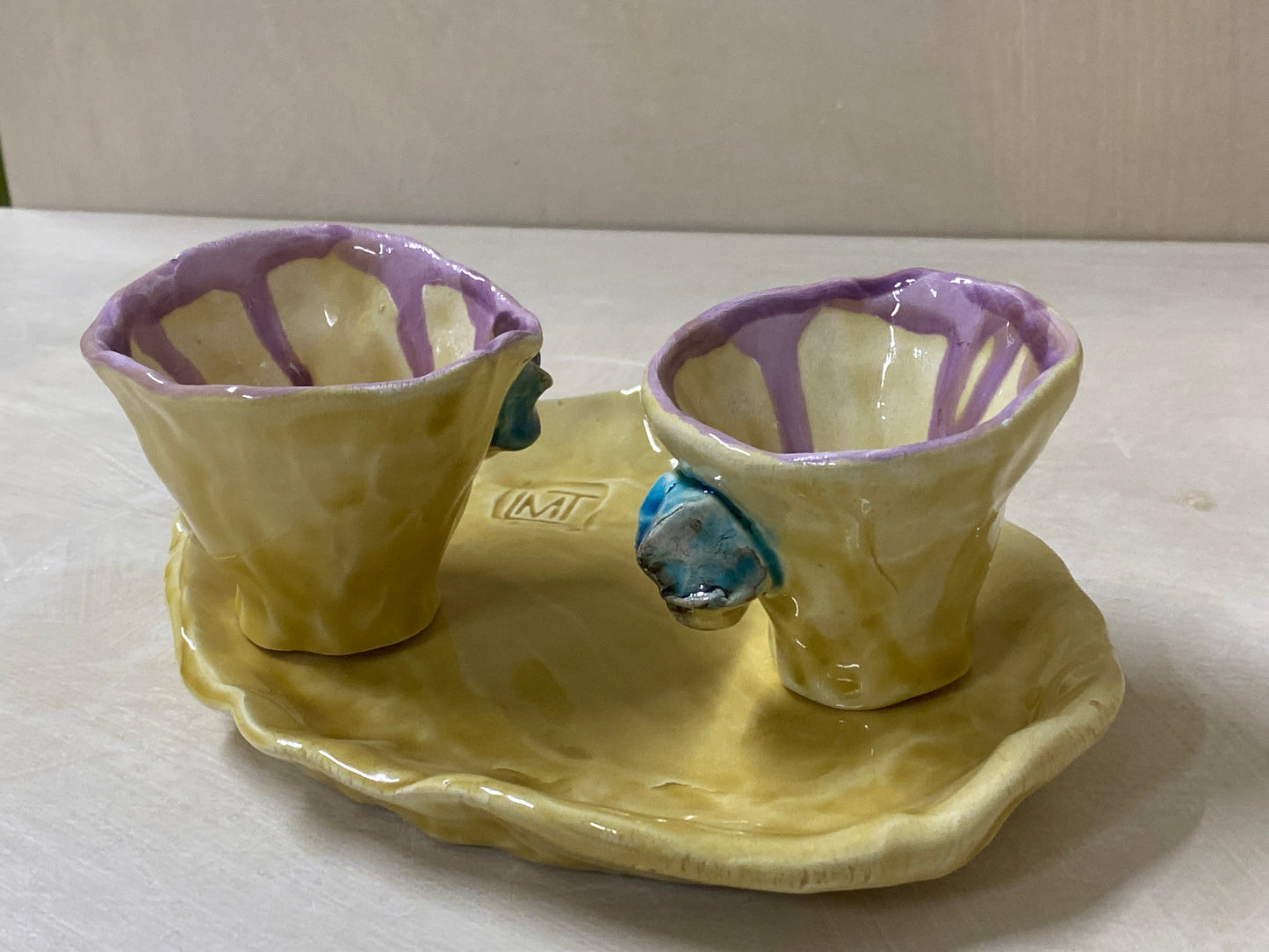 Set 2 Tazzine da Caffe + Vassoietto Conchiglie Miele